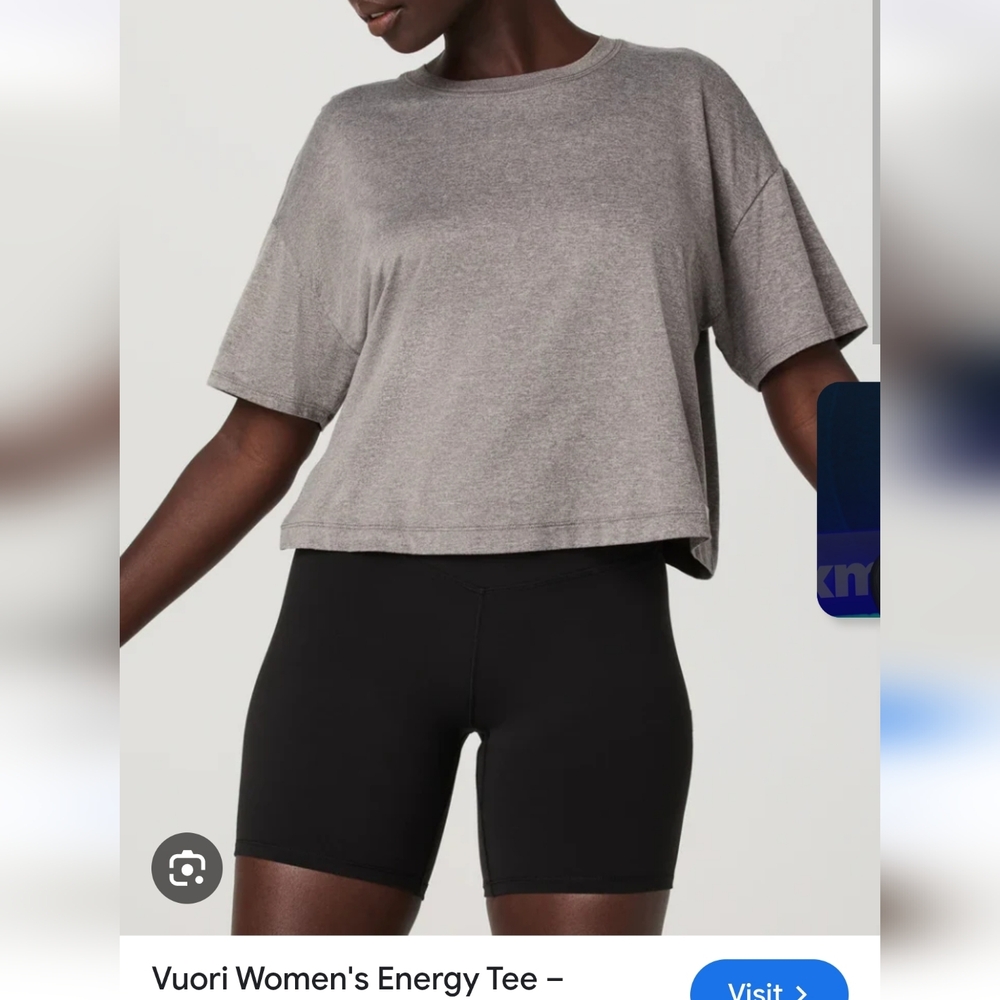 Vuori Short Sleeve Energy Tee in Heather Gray Chia
